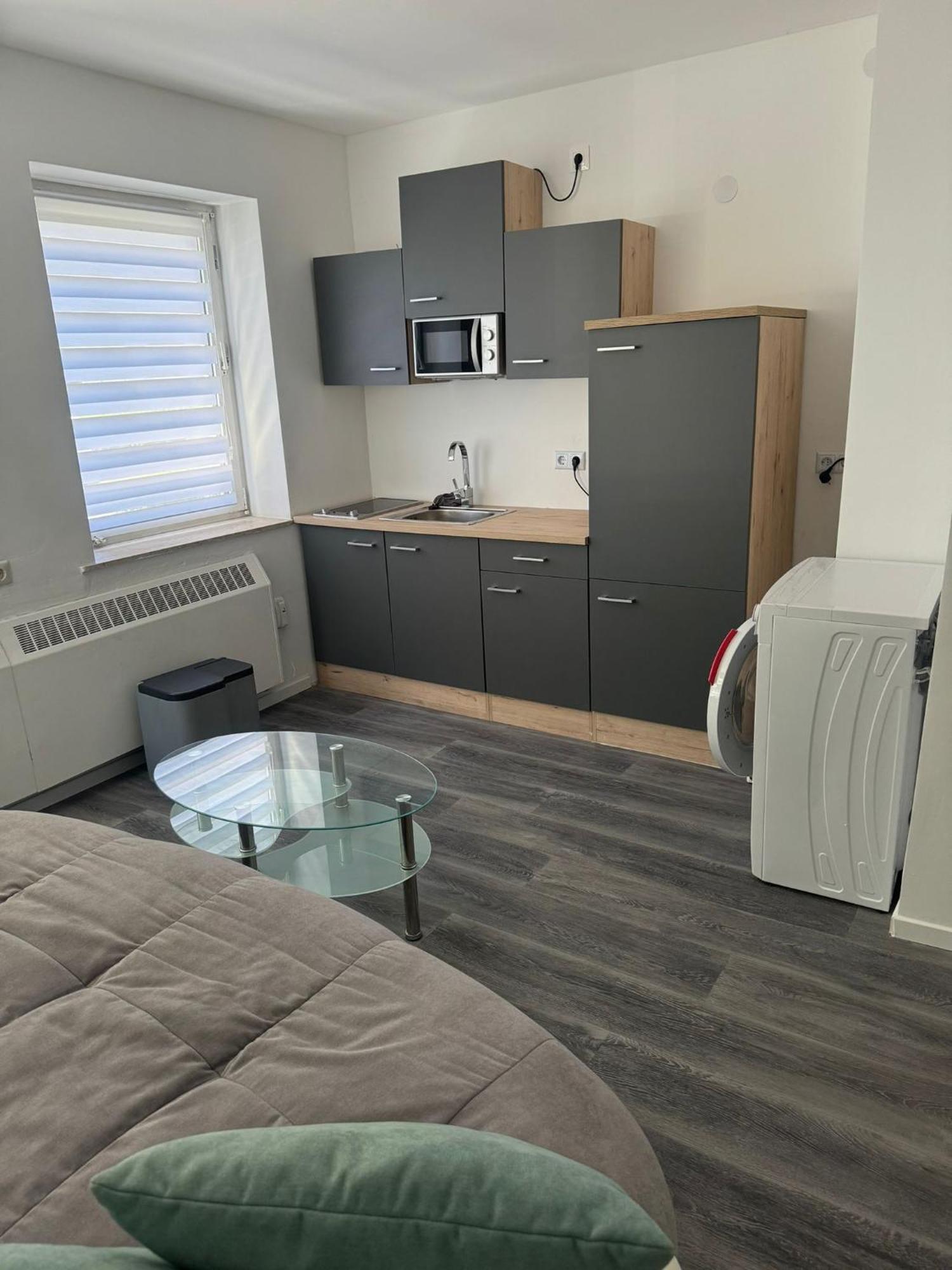 Apartment Ri 1,richthofenstr.4,30519 Hannover,eg Rechts,2 X Sz Balkon *