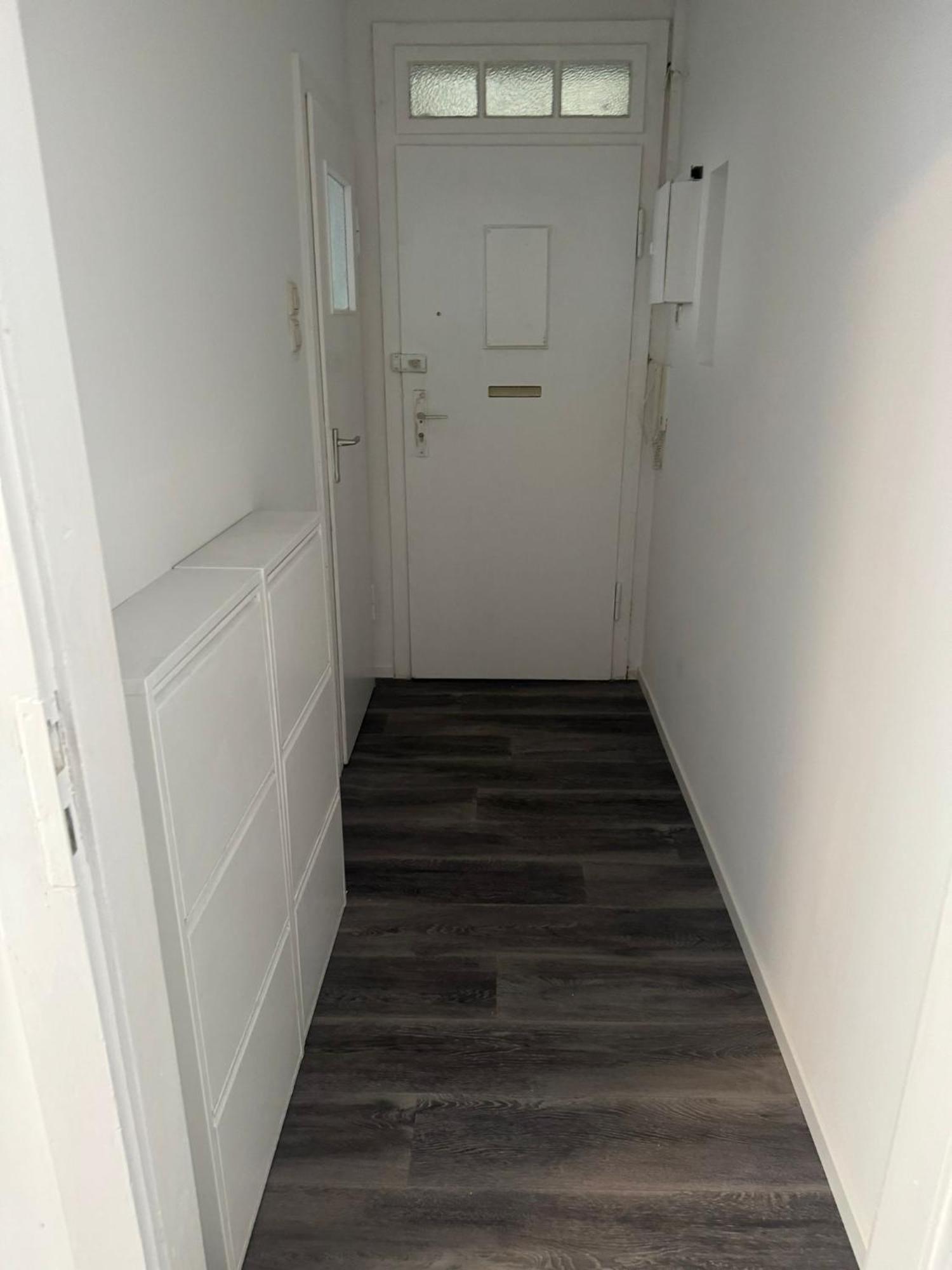 Ri 1,richthofenstr.4,30519 Hannover,eg Rechts,2 X Sz Balkon Apartment *
