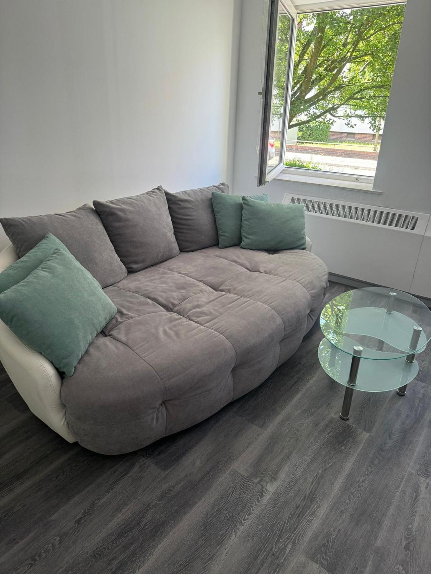 Ri 1,richthofenstr.4,30519 Hannover,eg Rechts,2 X Sz Balkon * Hannover