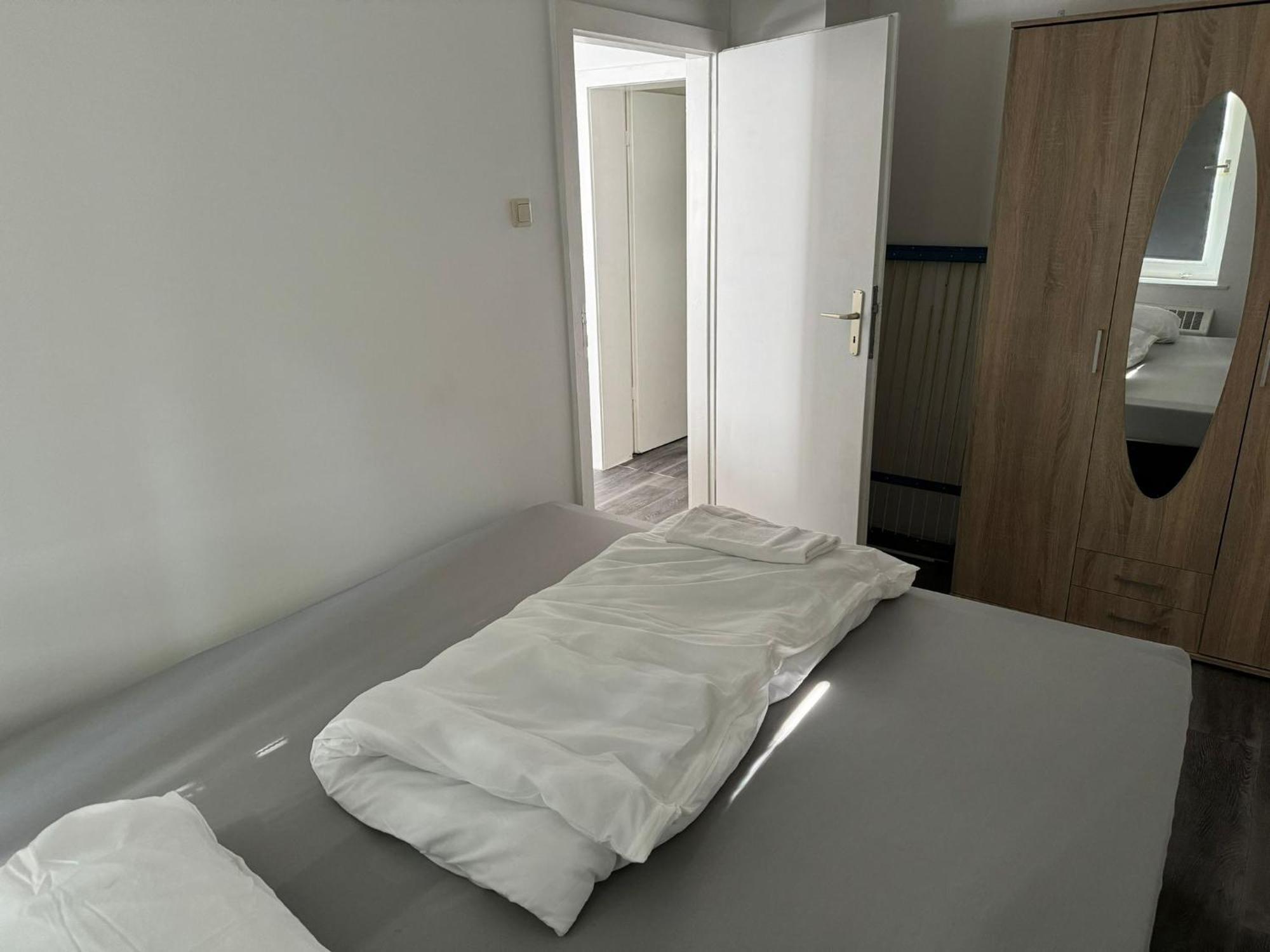 Apartment Ri 1,richthofenstr.4,30519 Hannover,eg Rechts,2 X Sz Balkon