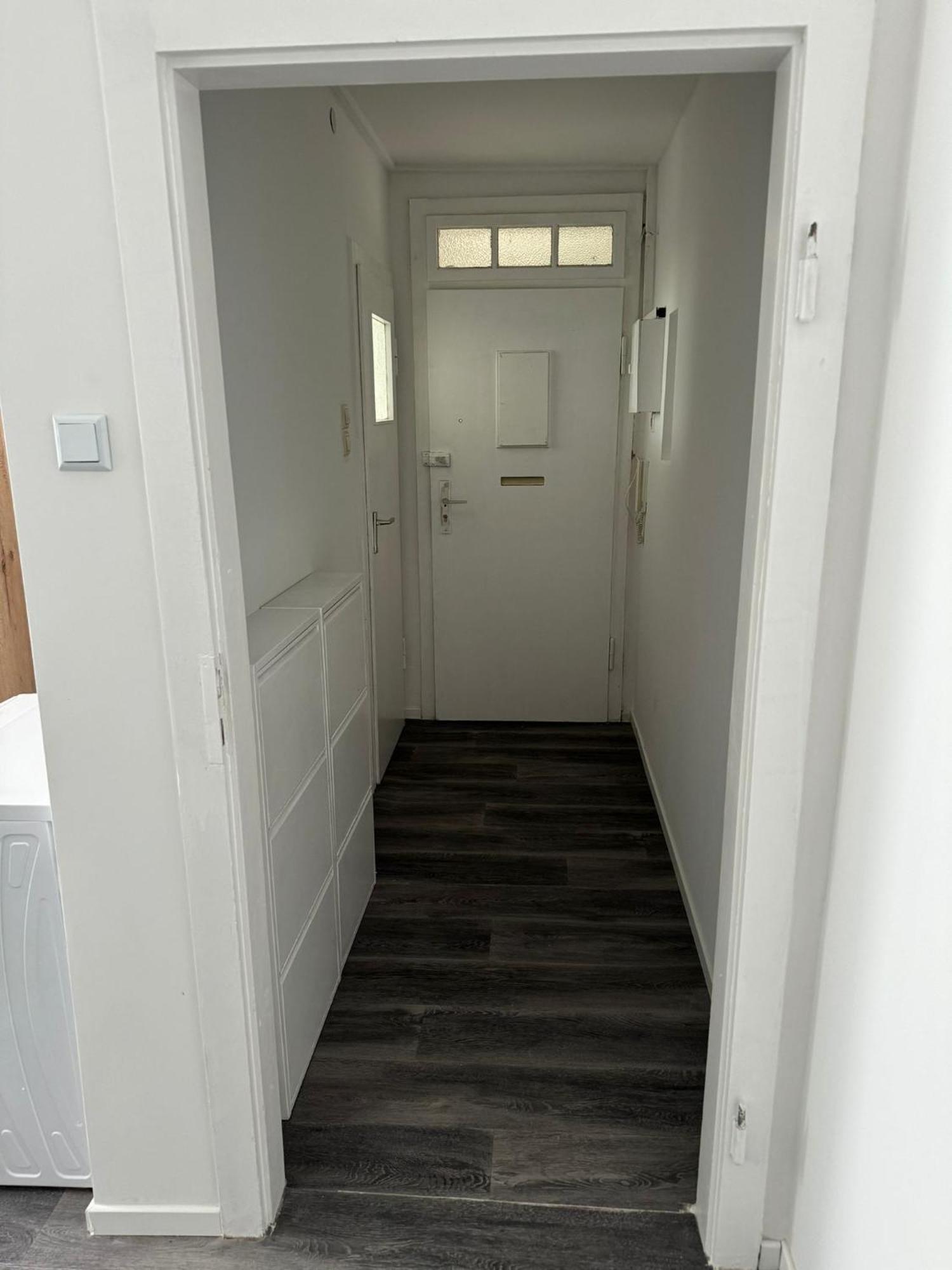 Ri 1,richthofenstr.4,30519 Hannover,eg Rechts,2 X Sz Balkon Apartment